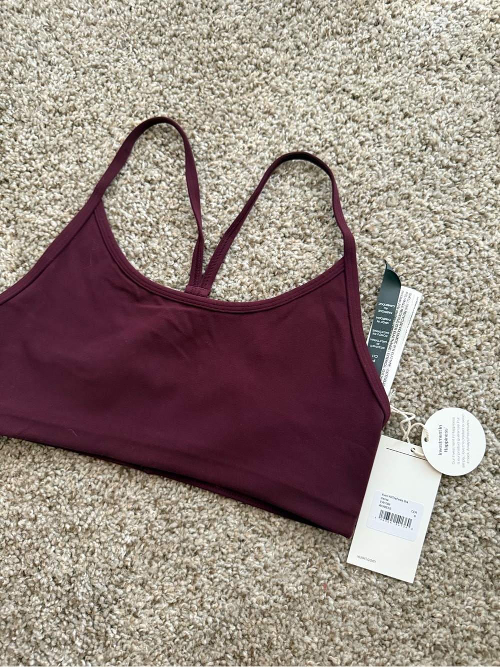 nwt vuori allthefeels sports bra in cerise💜